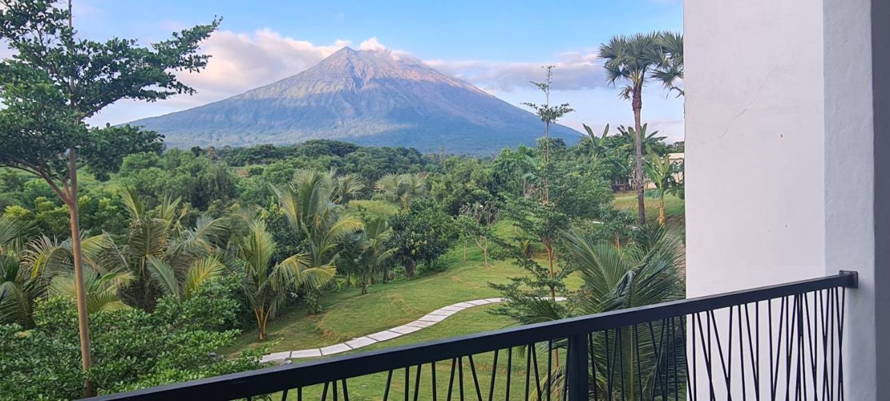 Palm Springs Bali Dive Resort Tulamben Eksteriør billede